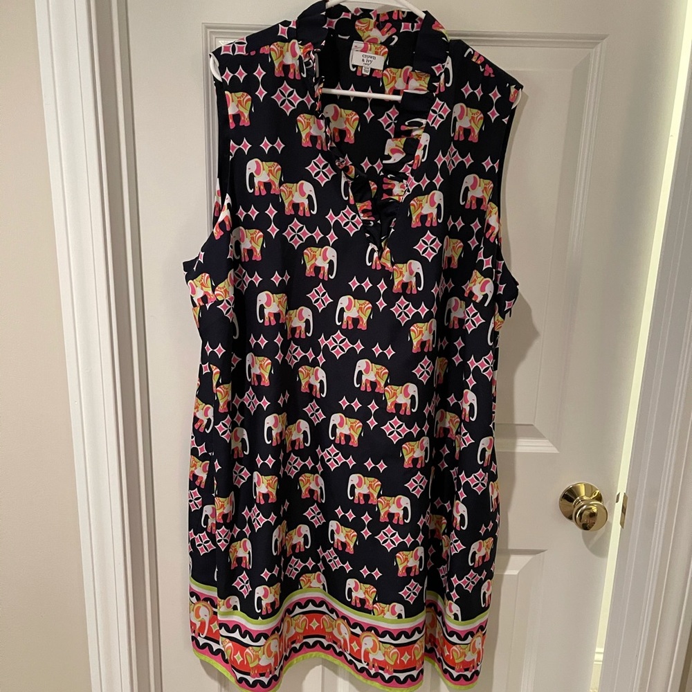 Crown & Ivy dress
